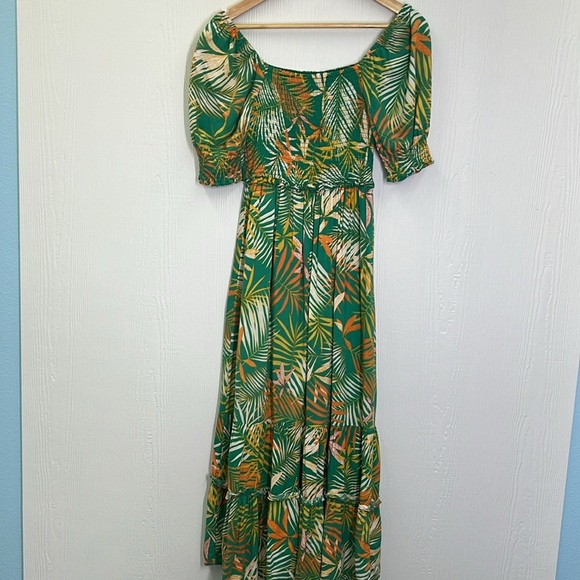 Betsey Johnson - Tropical Leaf Print Smocked Ruffle Tiered Maxi Dress Size XS - Picture 12 of 13